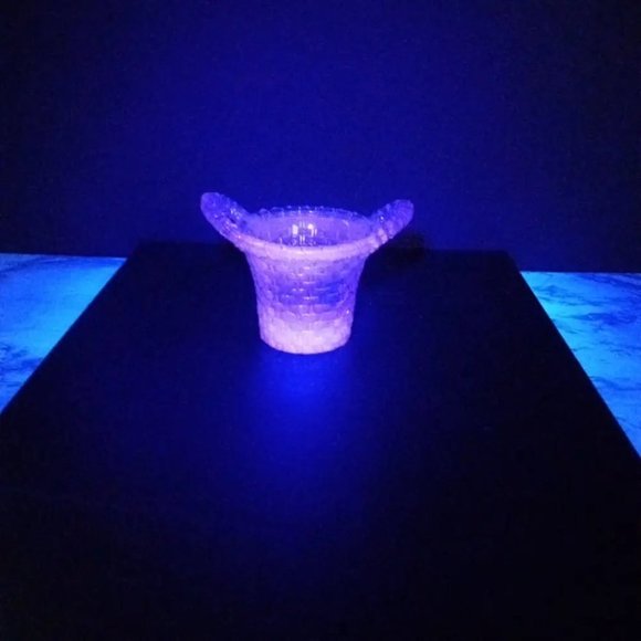 Degenhart Glass Mini Basket Trinket Toothpick Paperweight Vtg - Picture 9 of 9